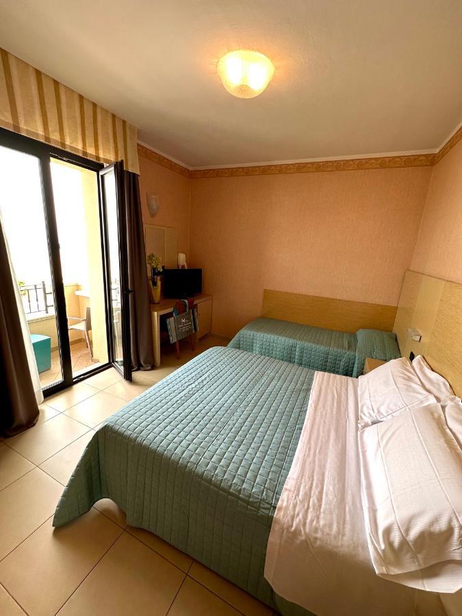 Hotel Metropole Rimini Kültér fotó